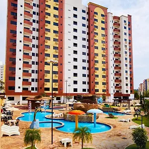 Apto 3 Quartos No Golden Dolphin , Caldas Novas Brasil